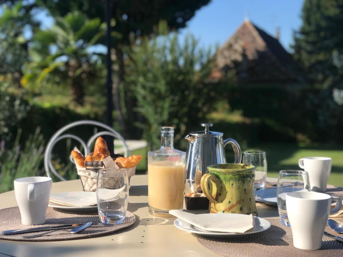 Domaine Du Manoir Panzió Les Avenières Kültér fotó