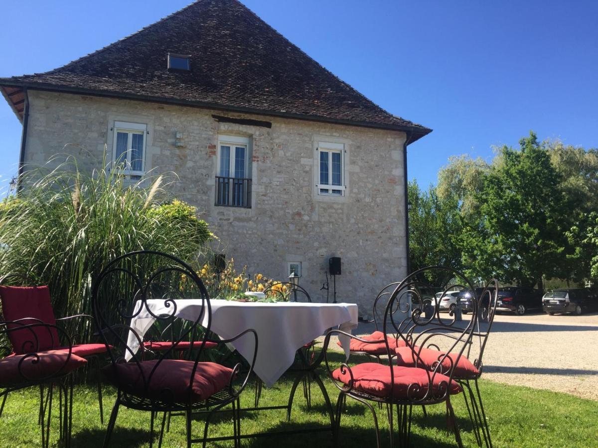Domaine Du Manoir Panzió Les Avenières Kültér fotó