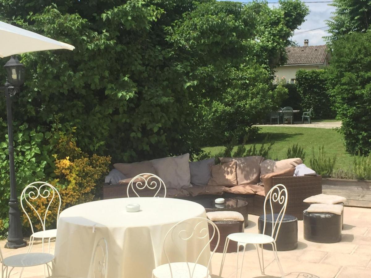 Domaine Du Manoir Panzió Les Avenières Kültér fotó
