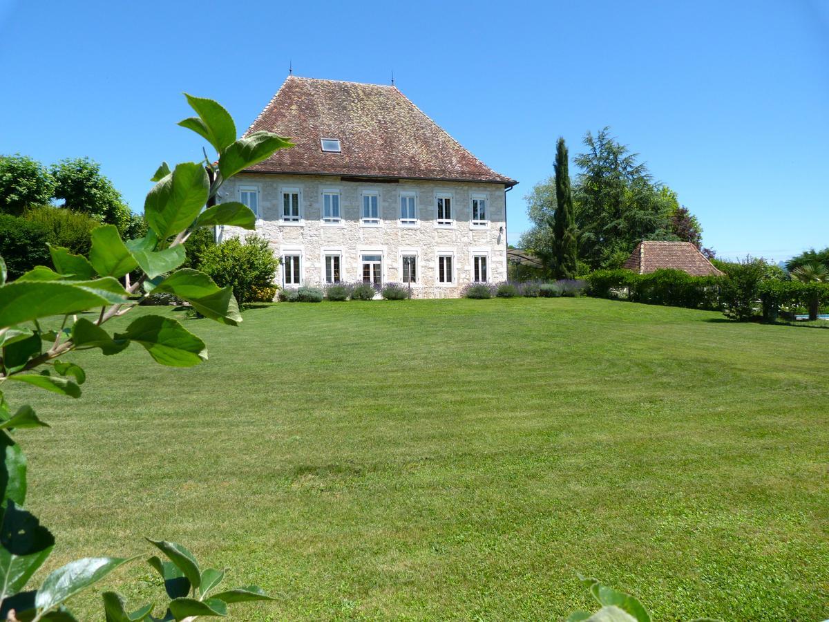Domaine Du Manoir Panzió Les Avenières Kültér fotó