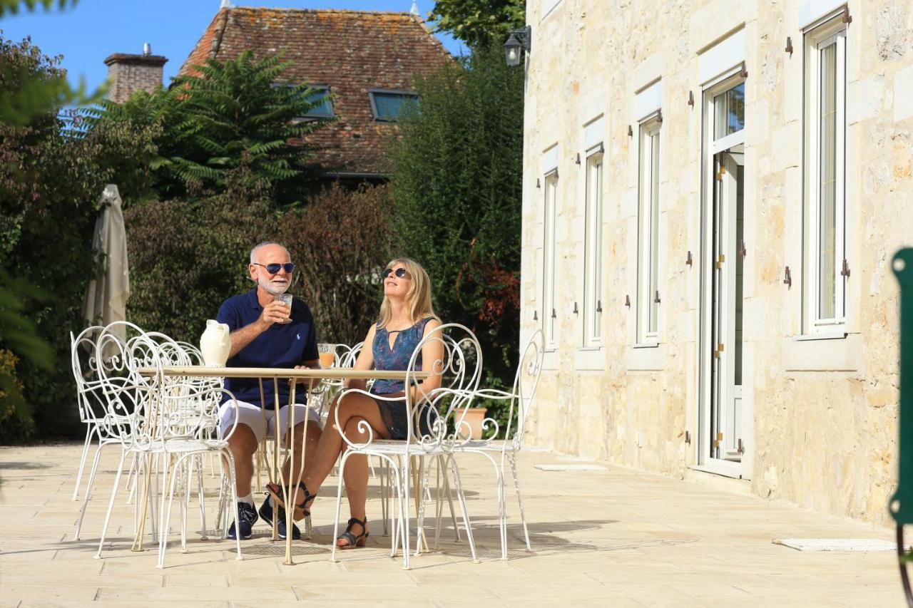 Domaine Du Manoir Panzió Les Avenières Kültér fotó